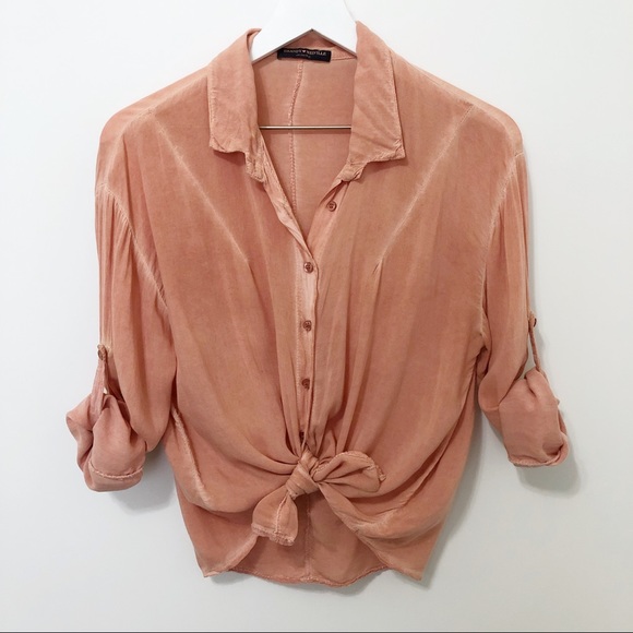 Brandy Melville Tops - Brandy Melville Button Down Long Sleeve Blouse